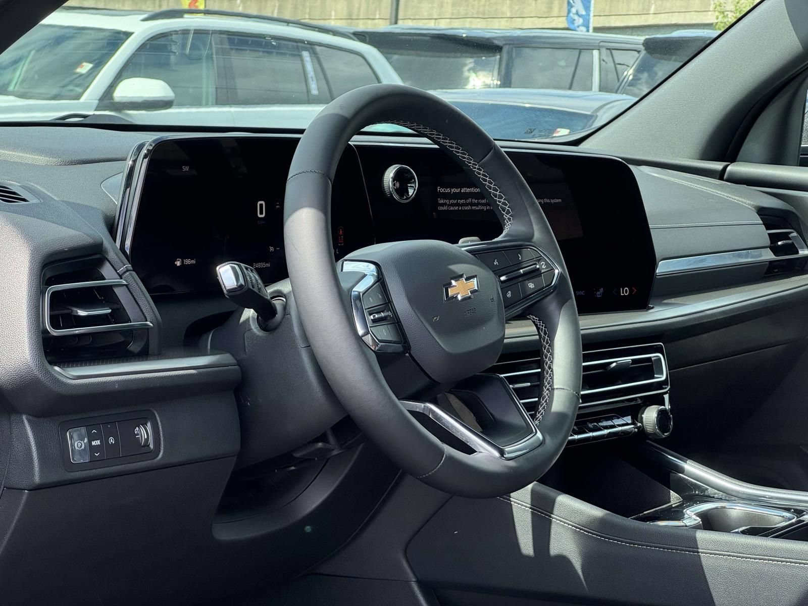 Used 2026 Chevrolet Traverse LT w/ Driver Confidence Package FWD image 12