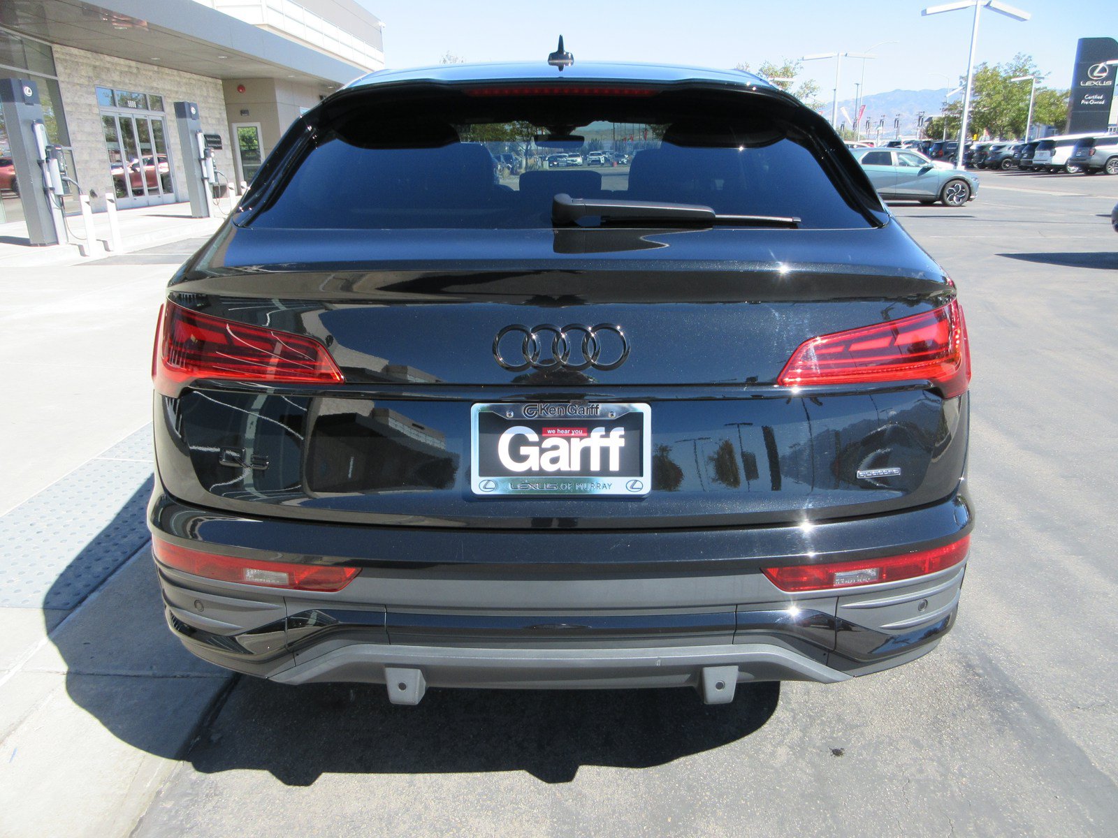 Used 2023 Audi Q5 2.0T Premium Plus w/ Premium Plus Package AWD/4WD image 7