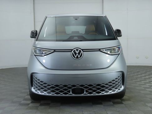 New 2025 Volkswagen ID. Buzz Pro S image 2