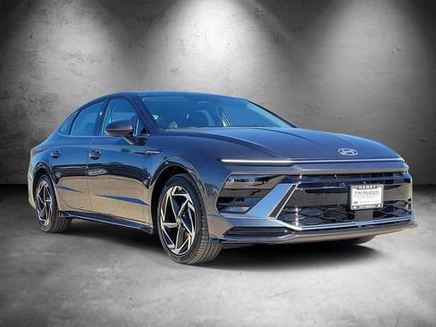 New 2026 Hyundai Sonata SEL image 2