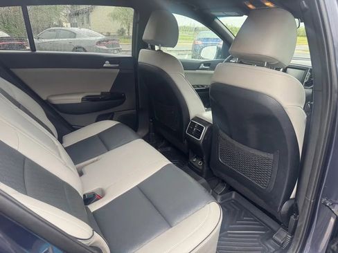 Used 2019 Kia Sportage EX w/ EX Sport Appearance Package AWD/4WD image 7