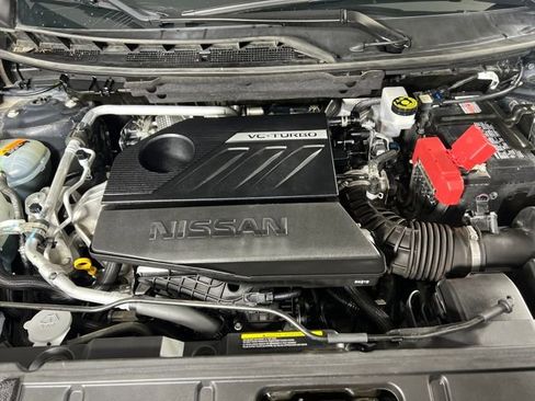 Used 2023 Nissan Rogue SV image 12