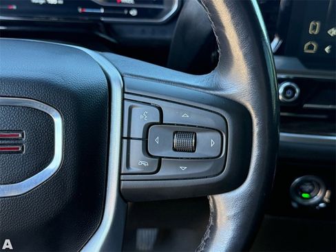 Used 2022 GMC Sierra 1500 Elevation image 17