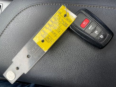 Used 2021 Toyota Camry XSE w/ Carpet Mat Package (TMS) image 30