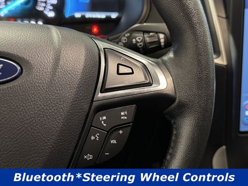 Used 2024 Ford Edge SEL image 5