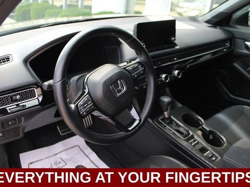 Used 2025 Honda Civic Sport image 2