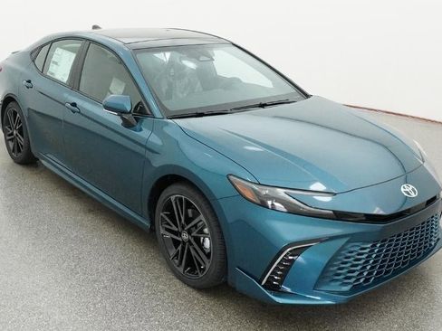 New 2026 Toyota Camry XSE FWD image 13