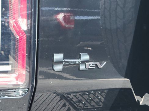 New 2026 GMC Hummer EV SUV w/ LPO, Dark Essentials Package AWD/4WD image 12