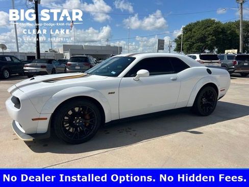 Used 2022 Dodge Challenger R/T Scat Pack RWD image 1