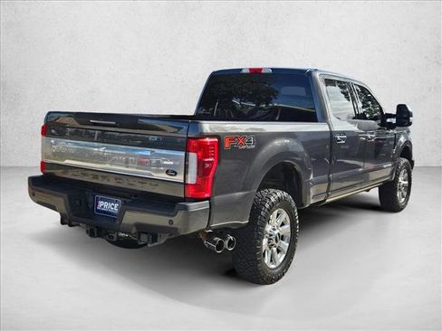 Used 2017 Ford F250 Platinum w/ Platinum Ultimate Package image 5