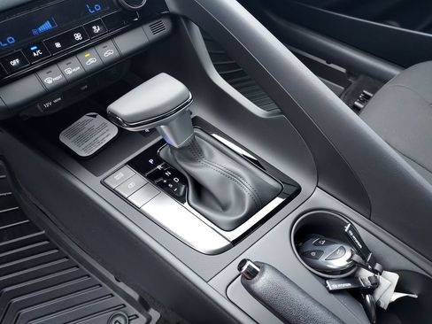 New 2026 Hyundai Elantra Sport FWD image 21