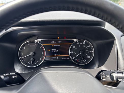 Used 2025 Nissan Rogue SV FWD image 42