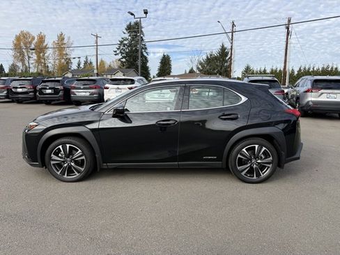 Used 2021 Lexus UX 250h w/ Luxury Package image 9