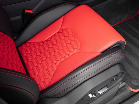 Used 2020 Lamborghini Urus image 46