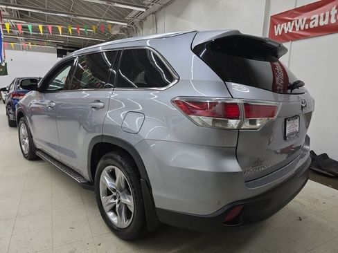 Used 2016 Toyota Highlander Limited AWD/4WD image 4