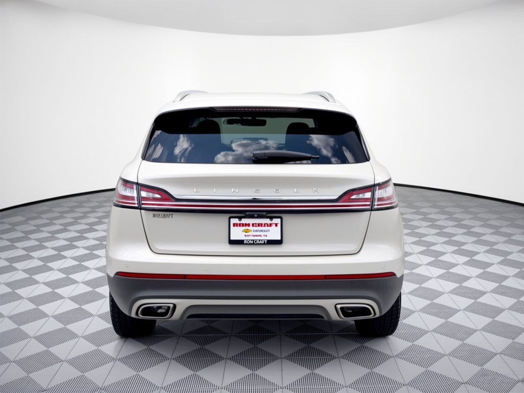 Used 2022 Lincoln Nautilus Reserve w/ Luxury Package FWD image 11