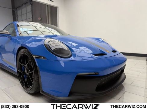 Used 2022 Porsche 911 GT3 RWD image 2