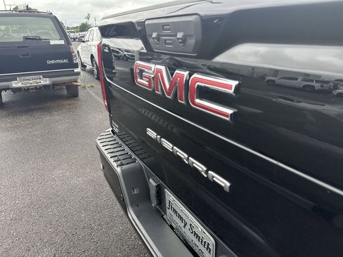 Certified 2020 GMC Sierra 2500 AT4 w/ AT4 Premium Package AWD/4WD image 38