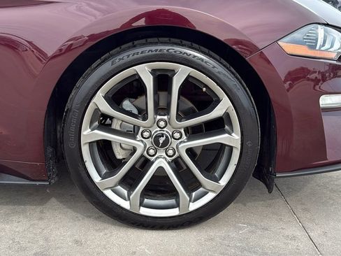 Used 2018 Ford Mustang Premium w/ Equipment Group 201A RWD image 28