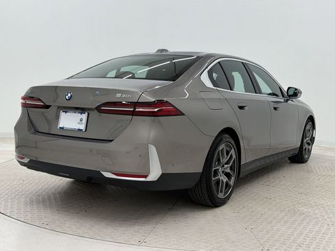 Certified 2026 BMW 530i xDrive w/ Premium Package AWD/4WD image 9