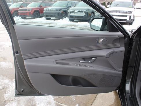 New 2026 Hyundai Elantra SEL Sport image 8