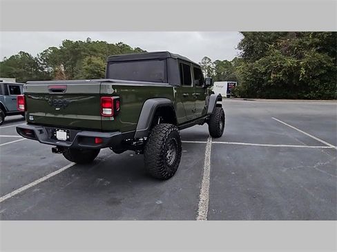 Used 2023 Jeep Gladiator Sport image 31