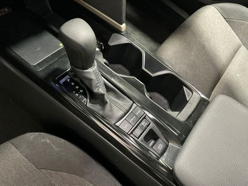 Used 2025 Toyota Camry LE FWD image 17