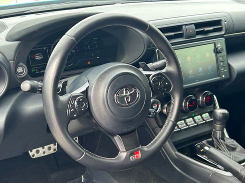 Used 2022 Toyota GR86 Premium image 30