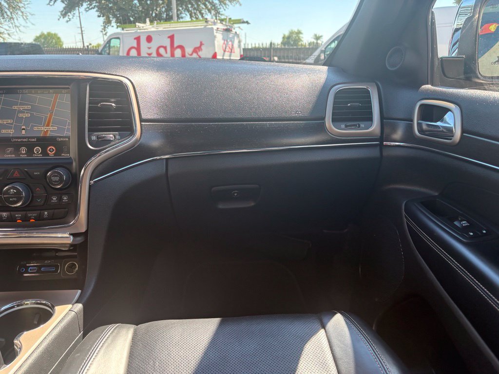 Used 2017 Jeep Grand Cherokee Limited w/ Luxury Group II RWD image 7