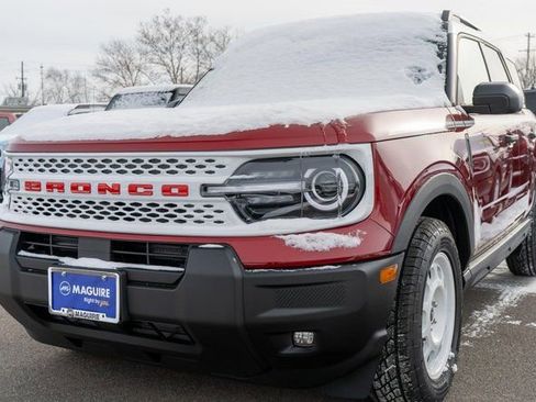New 2025 Ford Bronco Sport Heritage w/ Convenience Package AWD/4WD image 2