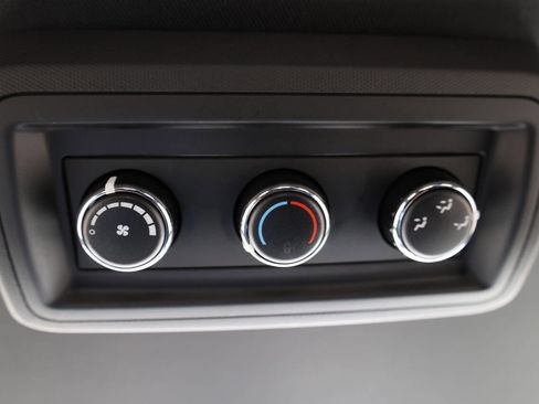Used 2019 Dodge Grand Caravan SXT FWD image 23