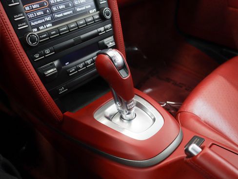 Used 2009 Porsche 911 Carrera RWD image 15