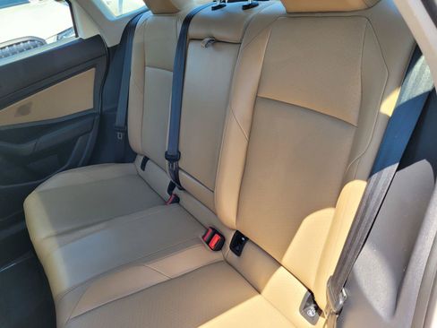 Used 2019 Volkswagen Jetta SEL w/ Cold Weather Package FWD image 15