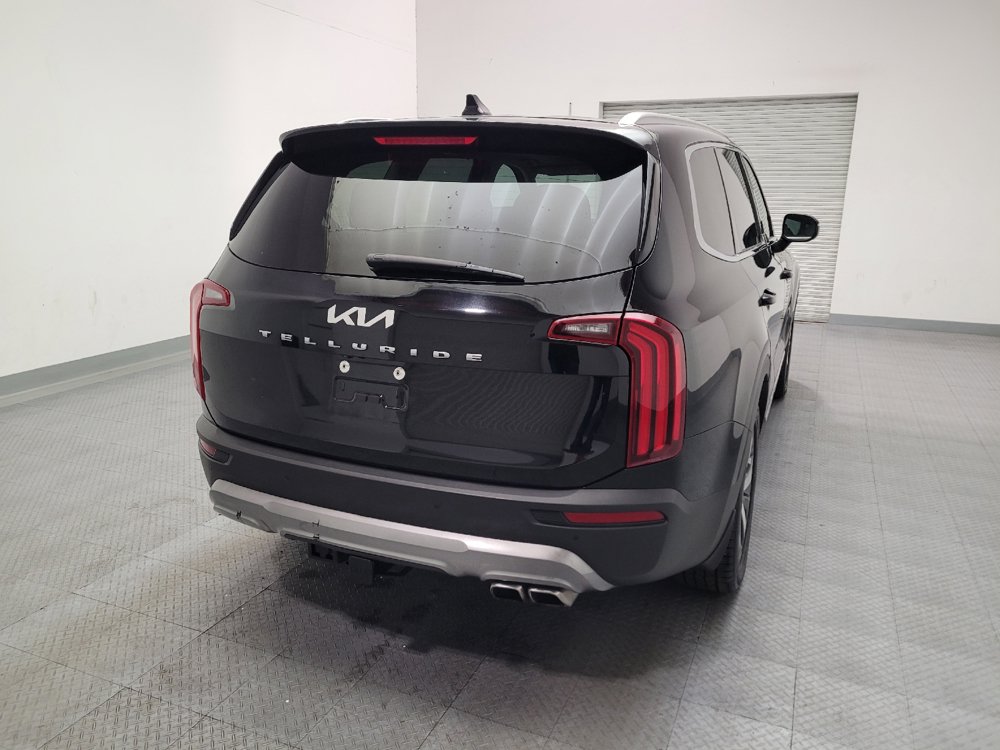 Used 2022 Kia Telluride EX w/ EX Premium Package FWD image 7