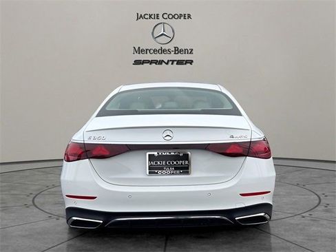 New 2025 Mercedes-Benz E 350 4MATIC Sedan image 4