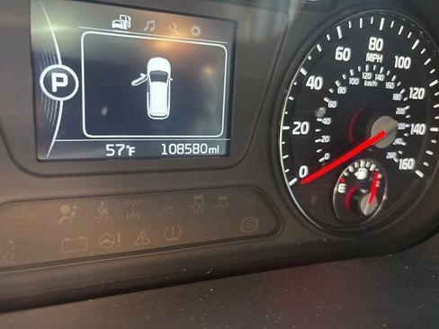 Used 2017 Kia Sorento AWD w/ LX Convenience Package image 15