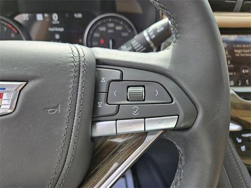 Used 2021 Cadillac XT6 Premium Luxury w/ Platinum Package image 28