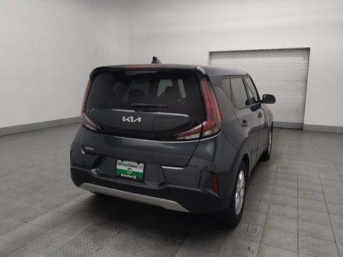 Used 2025 Kia Soul LX w/ LX Technology Package FWD image 9