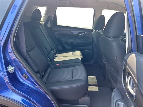 Used 2018 Nissan Rogue SV w/ Premium Package AWD/4WD image 44