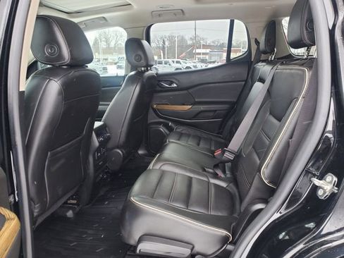 Used 2017 GMC Acadia Denali w/ Technology Package image 10