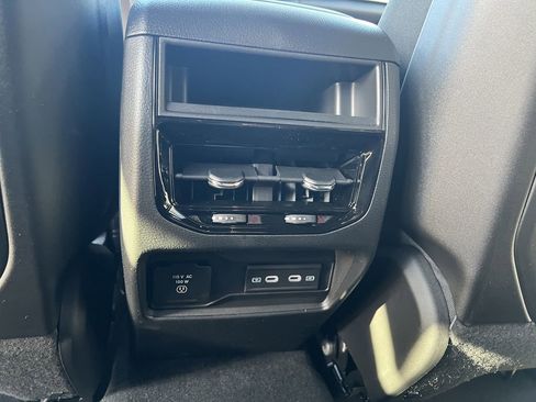 New 2026 Jeep Grand Cherokee Laredo image 18