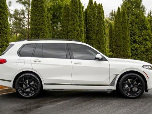 Used 2021 BMW X7 xDrive40i w/ Premium Package AWD/4WD image 12