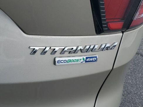 Used 2017 Ford Escape Titanium AWD/4WD image 29