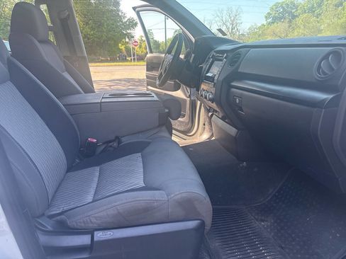 Used 2015 Toyota Tundra SR w/ Tow Package RWD image 12