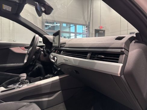 Used 2022 Audi A4 2.0T Premium Plus w/ Premium Plus Package image 39