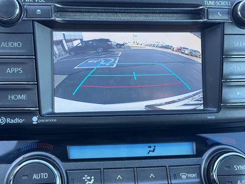 Used 2015 Toyota RAV4 XLE image 21