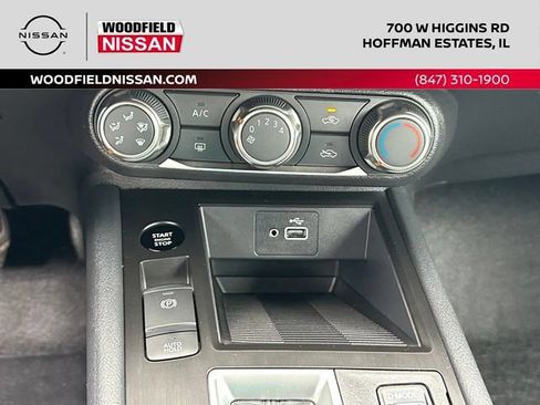 Used 2025 Nissan Kicks S AWD/4WD image 36