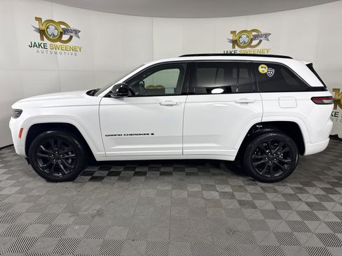 New 2026 Jeep Grand Cherokee Limited Reserve image 4