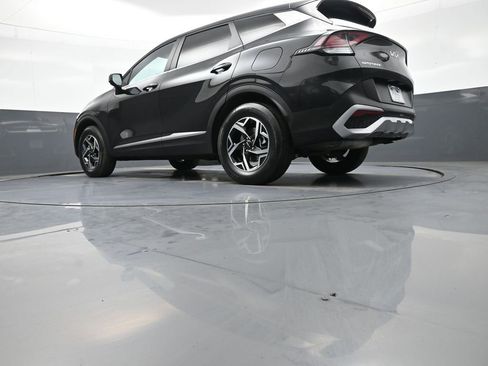 Used 2023 Kia Sportage LX AWD/4WD image 31