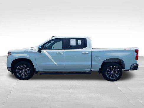 Used 2024 Chevrolet Silverado 1500 LT AWD/4WD image 2